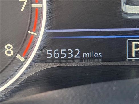 Used 2024 Nissan Altima 2.5 SV image 11