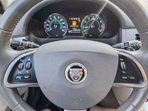 Used 2013 Jaguar XF 3.0 image 9