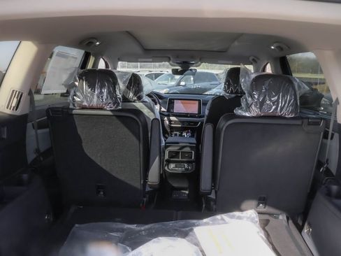 New 2026 Volkswagen Atlas Peak Edition image 26