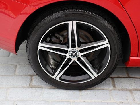 Used 2019 Mercedes-Benz A 220 4MATIC image 36