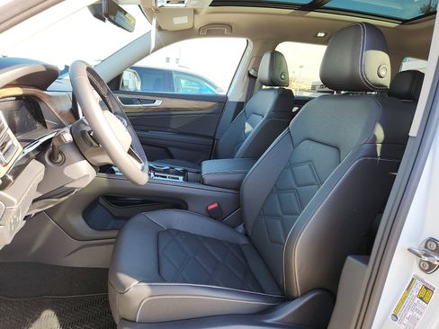 New 2026 Volkswagen Atlas SE image 13