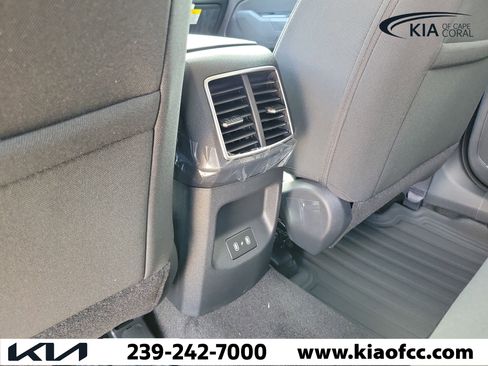 New 2026 Kia Sportage LX image 13