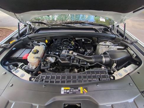 Used 2022 Jeep Grand Cherokee Altitude AWD/4WD image 38