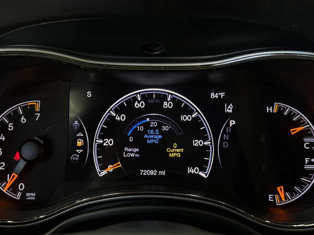 Used 2020 Jeep Grand Cherokee High Altitude AWD/4WD image 18