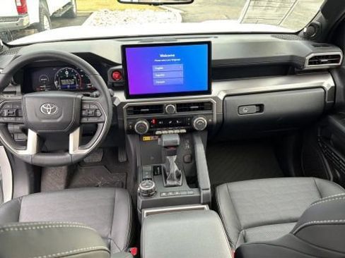 Used 2025 Toyota 4Runner TRD Off-Road Premium w/ Tow Technology Package image 16