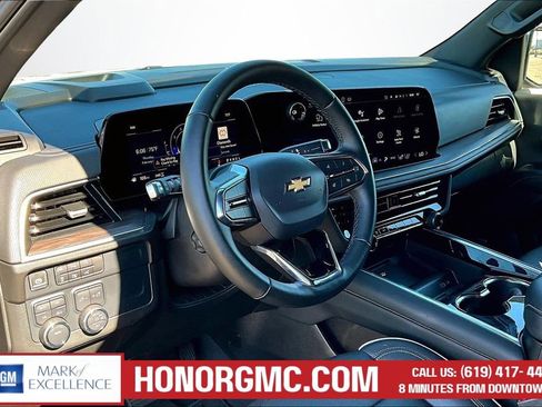 Used 2025 Chevrolet Tahoe Premier image 17