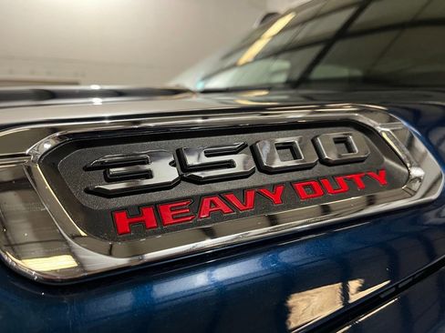 Used 2022 RAM 3500 Big Horn w/ Level C Equiment Group image 11