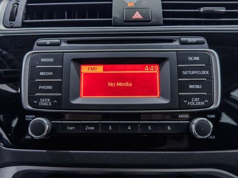 Used 2016 Kia Rio LX image 28