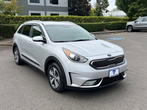 Used 2018 Kia Niro EX FWD image 1