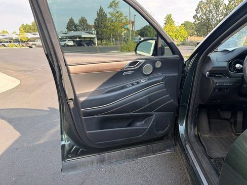 Used 2024 Genesis GV80 2.5T w/ Prestige Package AWD/4WD image 9