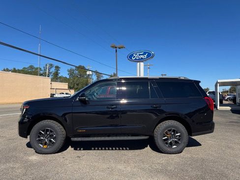 New 2025 Ford Expedition Tremor image 1