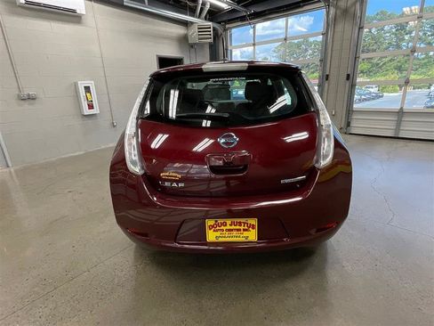 Used 2016 Nissan Leaf S w/ Charger Package FWD image 4