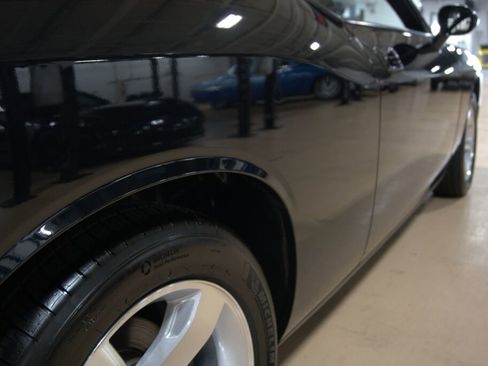 Used 2009 Dodge Challenger R/T image 24