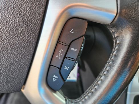 Used 2010 GMC Acadia SLT AWD/4WD image 19