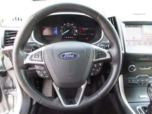 Used 2017 Ford Edge SEL w/ Equipment Group 201A AWD/4WD image 19