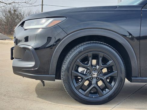 Used 2025 Honda HR-V Sport image 8