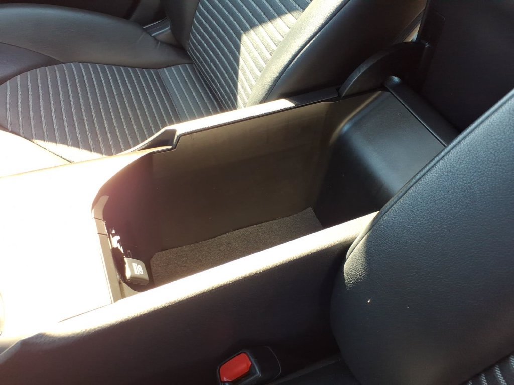Used 2023 Toyota Camry SE FWD image 30
