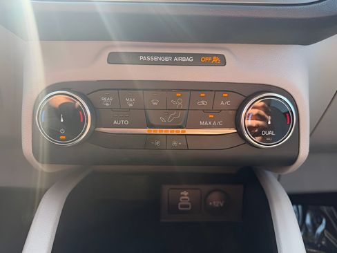 Used 2025 Ford Escape Active FWD image 21