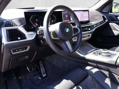 Certified 2026 BMW X7 xDrive40i w/ M Sport Package AWD/4WD image 14