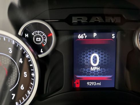 Used 2025 RAM 1500 Lone Star image 12