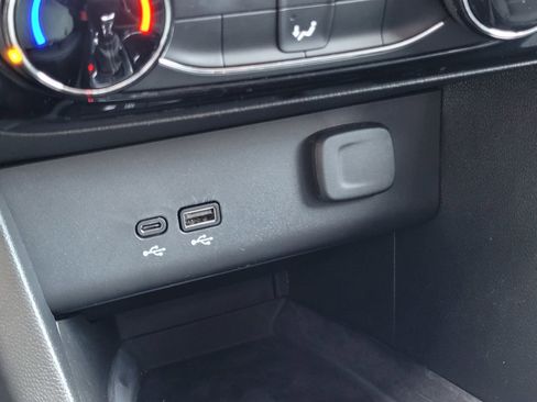 Used 2024 Buick Encore GX Sport Touring image 26