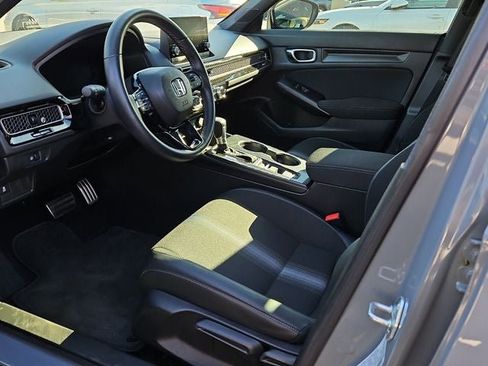 Used 2025 Honda Civic Sport image 17