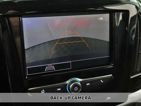 Used 2021 Chevrolet Traverse LS AWD/4WD image 3