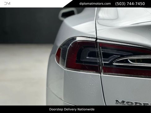 Used 2015 Tesla Model S 90D image 15