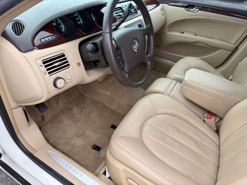 Used 2011 Buick Lucerne CXL image 20