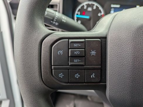 New 2025 Ford F550 4x4 Crew Cab image 18