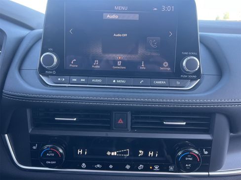 Certified 2023 Nissan Rogue SV w/ SV Premium B Package image 5