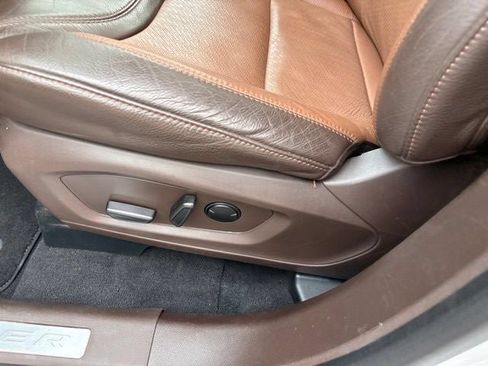 Used 2024 Ford Explorer King Ranch w/ Technology Package AWD/4WD image 24