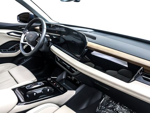 Used 2025 Audi Q6 e-tron Premium Plus w/ Premium Plus image 17