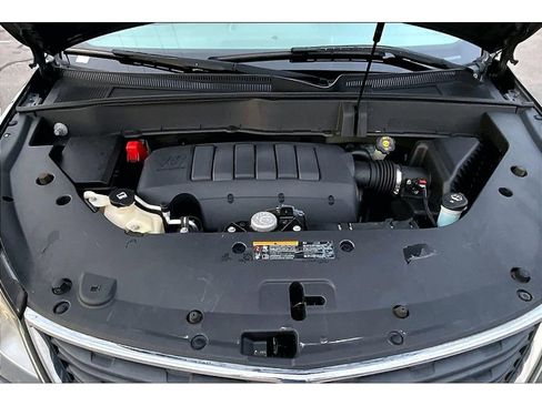 Used 2013 Chevrolet Traverse LS image 29