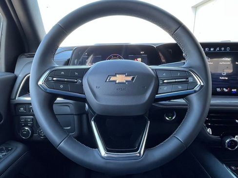 New 2026 Chevrolet Suburban Premier AWD/4WD image 14