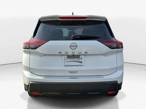 New 2026 Nissan Rogue SV w/ Cold Weather Package FWD image 7