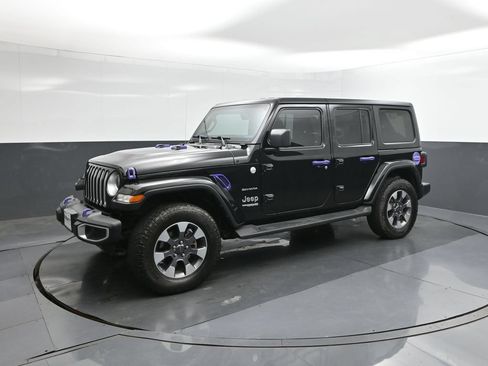 Used 2022 Jeep Wrangler Unlimited Sahara w/ Cold Weather Group AWD/4WD image 34