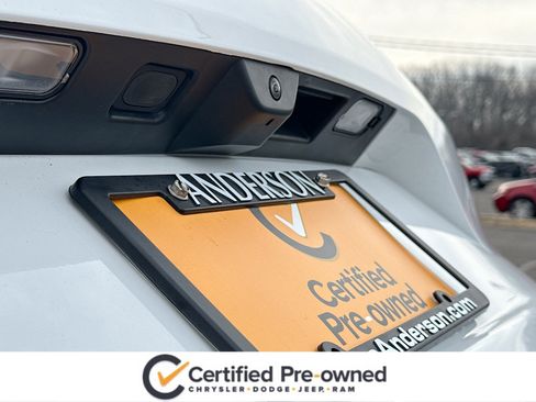 Used 2024 Jeep Grand Cherokee L Altitude image 15