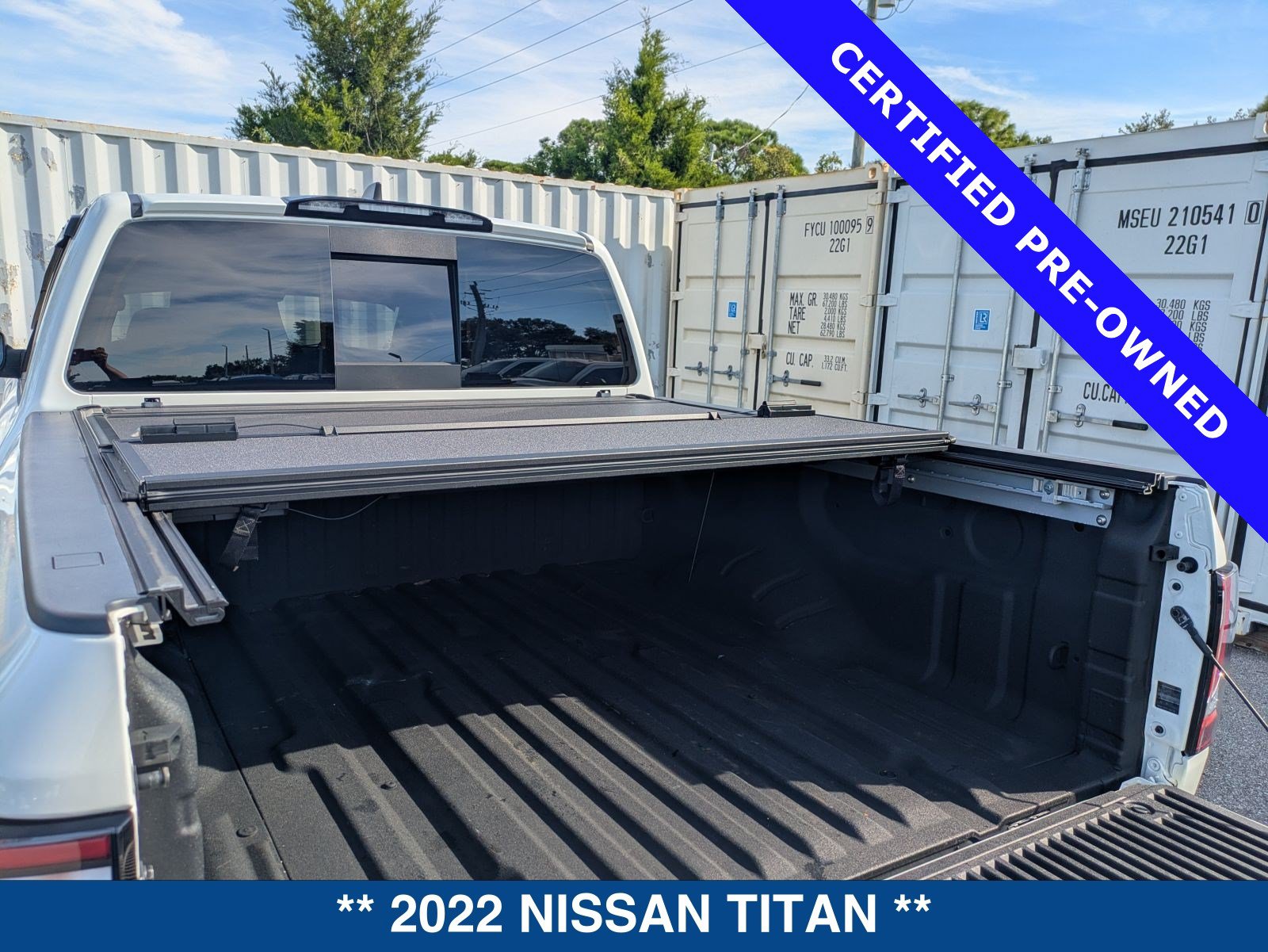 Used 2022 Nissan Titan PRO-4X w/ Pro-4x Convenience Package AWD/4WD image 16