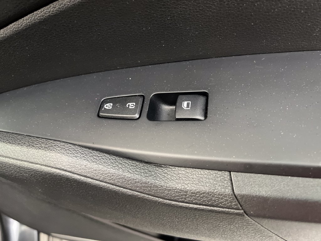 Used 2023 Kia Sportage LX FWD image 31