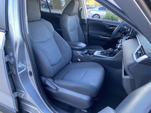 Used 2021 Toyota RAV4 XLE FWD image 20
