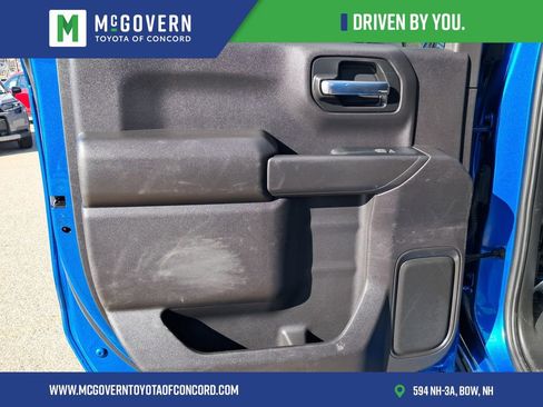 Used 2023 Chevrolet Silverado 1500 Custom AWD/4WD image 16