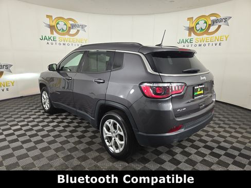 Used 2024 Jeep Compass Latitude AWD/4WD image 6