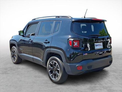 Certified 2023 Jeep Renegade Latitude AWD/4WD image 3