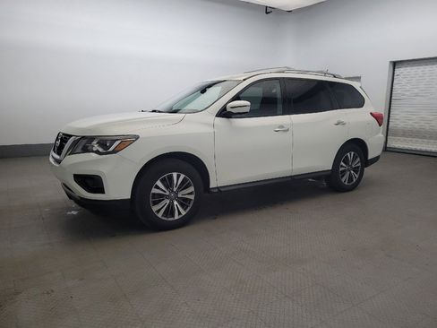 Used 2017 Nissan Pathfinder S AWD/4WD image 2