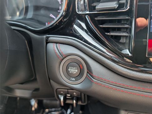 Used 2024 Dodge Durango GT AWD/4WD image 27