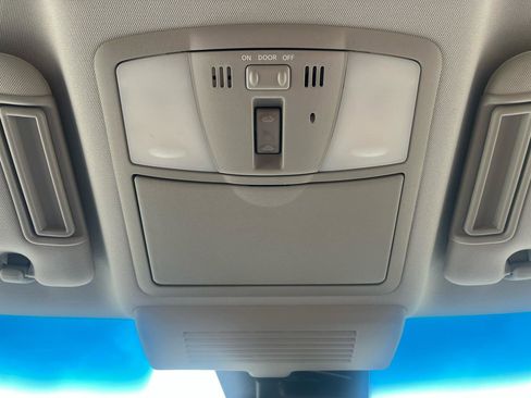 Used 2017 Nissan Armada Platinum w/ Captain Seat Package image 20