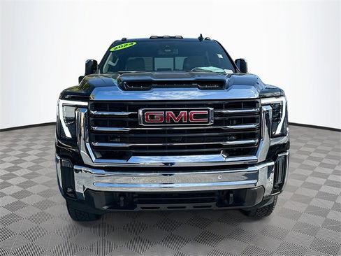 Used 2024 GMC Sierra 2500 SLT w/ SLT Premium Package image 2