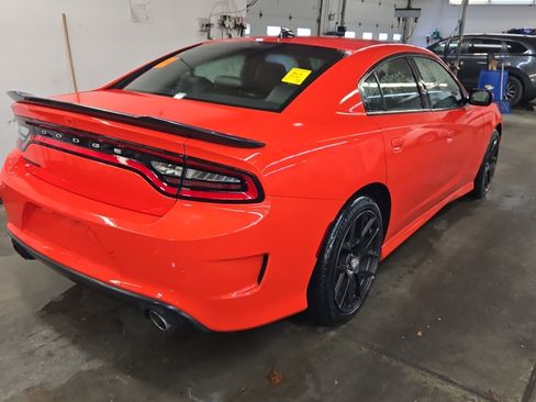 Used 2017 Dodge Charger R/T image 5
