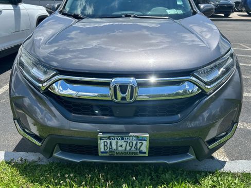 Used 2019 Honda CR-V Touring image 1